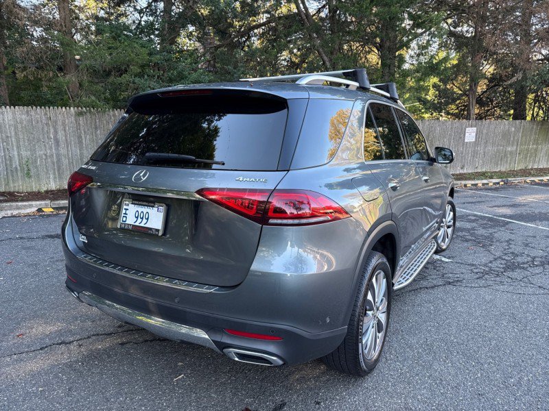 Used 2021 Mercedes-Benz GLE 350 4MATIC image 4