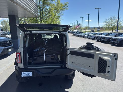 New 2026 Ford Bronco Outer Banks AWD/4WD image 7