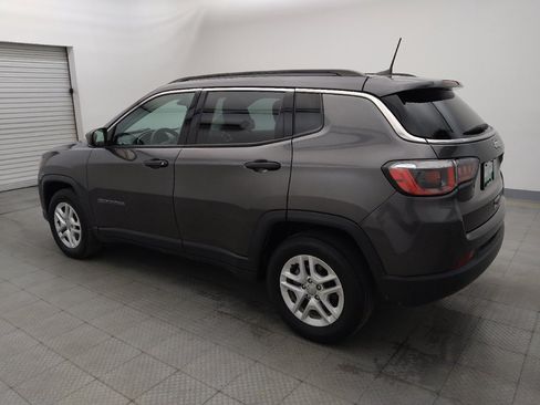 Used 2019 Jeep Compass Sport FWD image 3