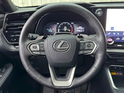 Used 2024 Lexus TX 350 AWD w/ Captains Chair Package image 21