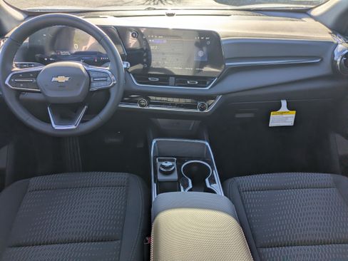 New 2026 Chevrolet Equinox LT FWD image 15