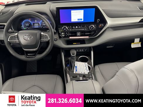 New 2026 Toyota Highlander Platinum AWD/4WD image 7