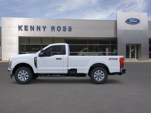 New 2025 Ford F350 XLT w/ FX4 Off-Road Package image 4