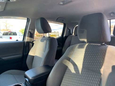 Used 2021 Toyota Tacoma SR5 image 13