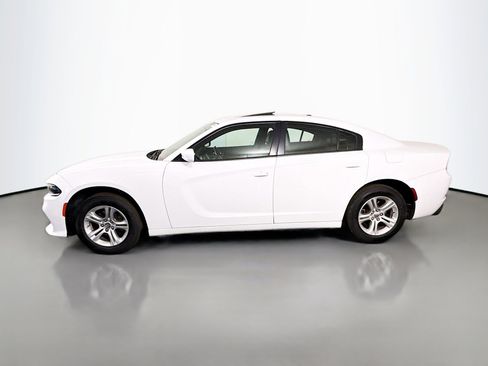 Used 2020 Dodge Charger SXT w/ Leather Interior Group image 6