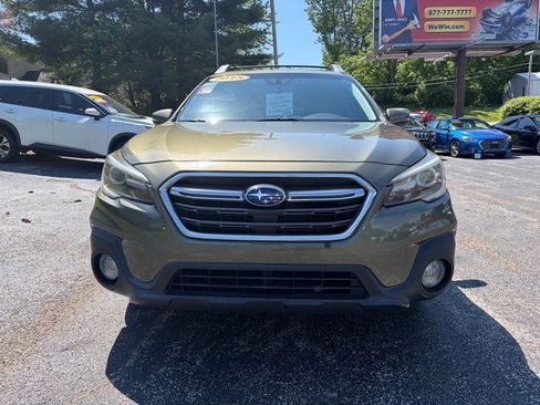 Used 2018 Subaru Outback 2.5i Limited AWD/4WD image 4