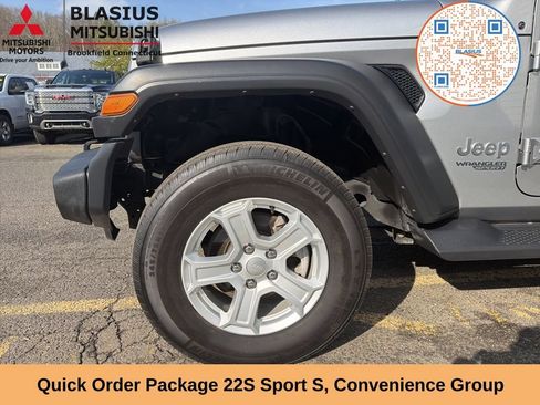 Used 2020 Jeep Wrangler Sport AWD/4WD image 4