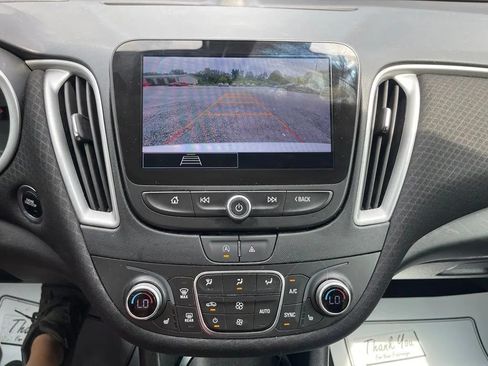 Used 2024 Chevrolet Malibu LT FWD image 28