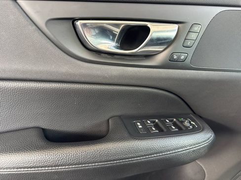 Certified 2021 Volvo V60 T5 Cross Country w/ Climate Package image 10