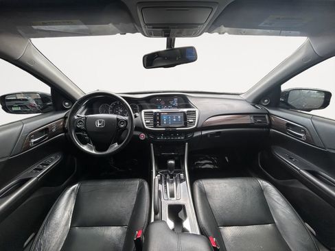Used 2017 Honda Accord EX-L image 13