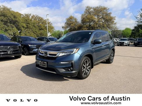 Used 2020 Honda Pilot Touring image 1