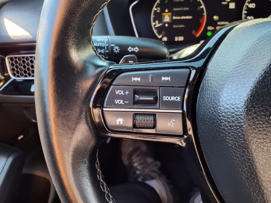 Used 2025 Honda Civic Sport image 14