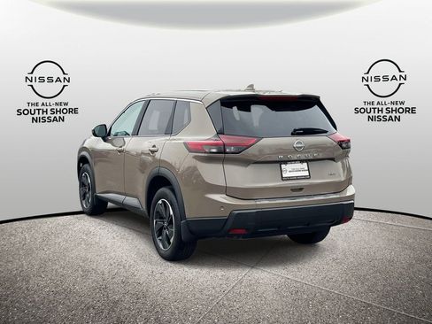 Used 2025 Nissan Rogue SV image 6