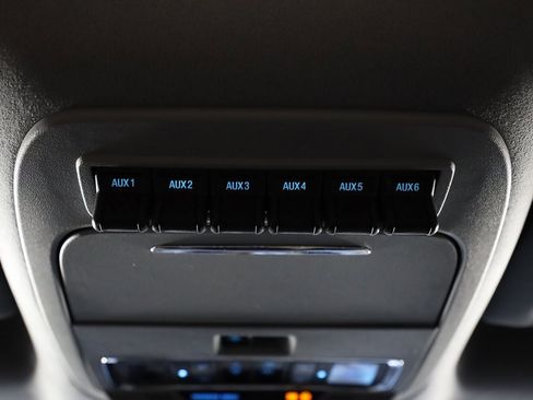 Used 2023 Ford F450 Limited w/ FX4 Off-Road Package image 28