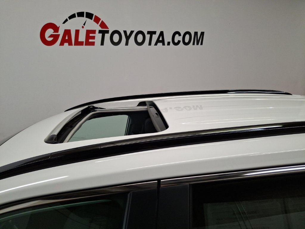 Used 2023 Toyota RAV4 XLE w/ Convenience Package AWD/4WD image 8