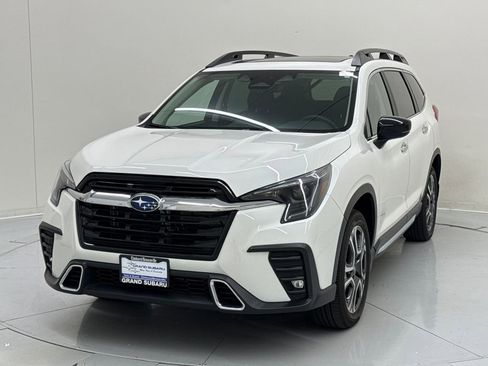 Certified 2025 Subaru Ascent Touring image 1