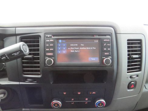 Used 2017 Nissan NV 3500 SV w/ SV Technology Package image 17