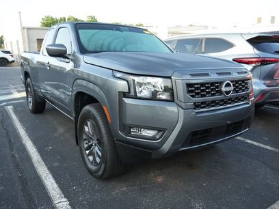 Used 2025 Nissan Frontier SV