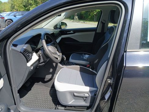 New 2025 Volkswagen Taos S image 9