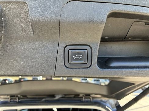 Used 2019 GMC Acadia SLT w/ LPO, Cargo Package image 15