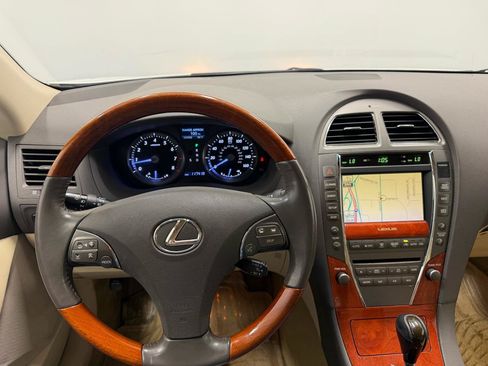 Used 2011 Lexus ES 350 FWD image 19
