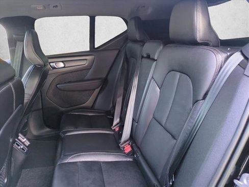 Used 2023 Volvo XC40 B5 Plus w/ Driver Assist Package image 20