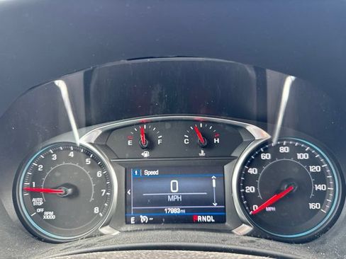 Used 2024 Chevrolet Equinox LT FWD image 9