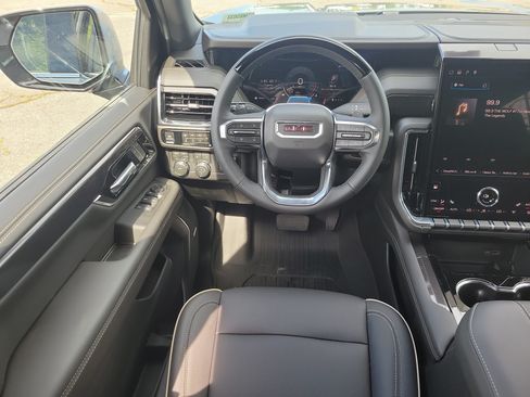 New 2026 GMC Yukon XL Elevation AWD/4WD image 19
