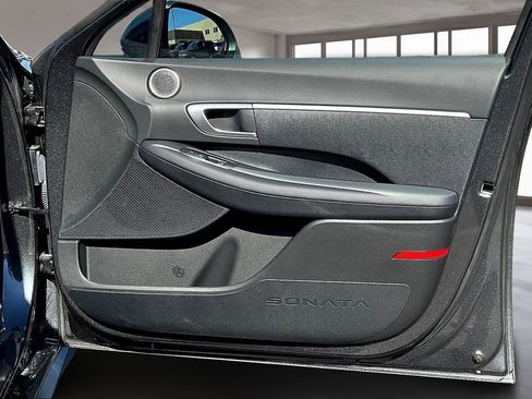 Used 2025 Hyundai Sonata SE image 27