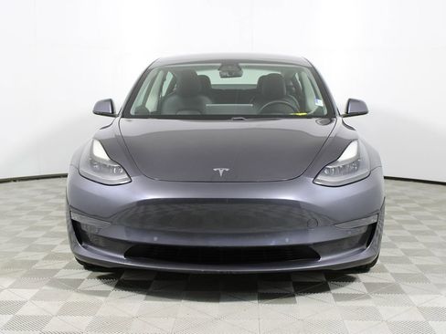 Used 2021 Tesla Model 3 Standard Range Plus image 2