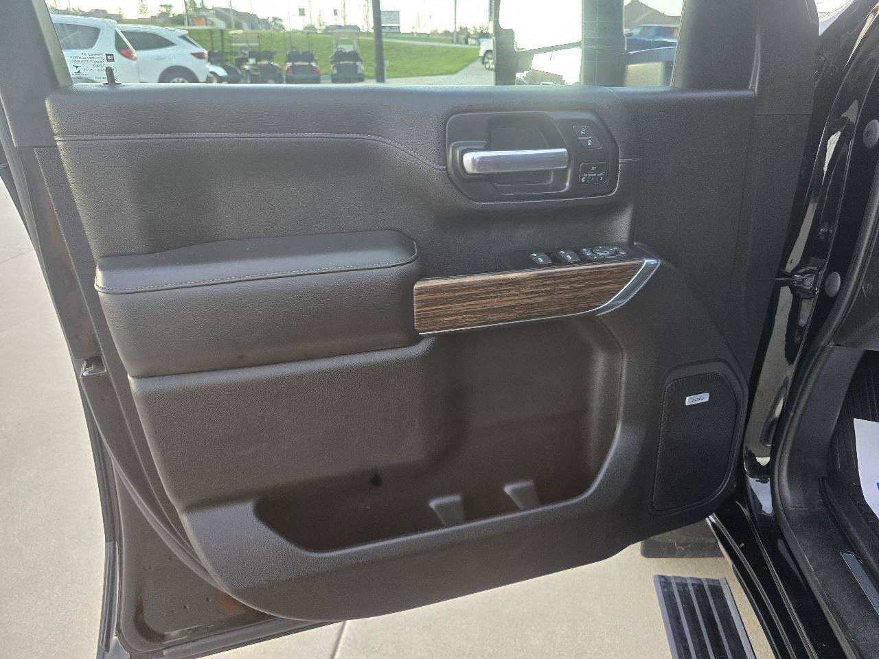 Used 2023 Chevrolet Silverado 2500 High Country w/ Z71 Off-Road Package AWD/4WD image 17