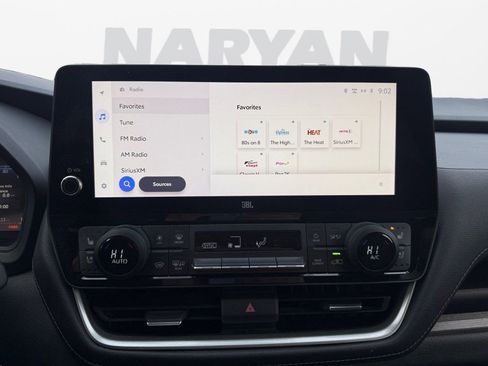 Used 2024 Toyota Grand Highlander Limited image 23