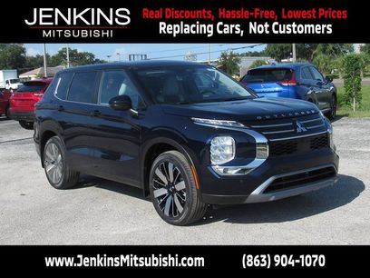 New 2025 Mitsubishi Outlander SE