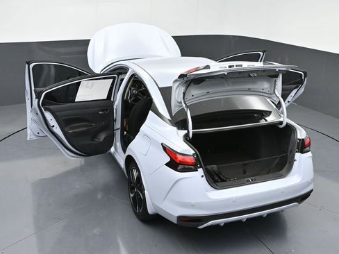 Certified 2025 Nissan Versa SR w/ Trunk Package image 43