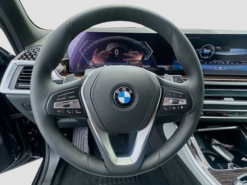 New 2026 BMW X5 sDrive40i image 8