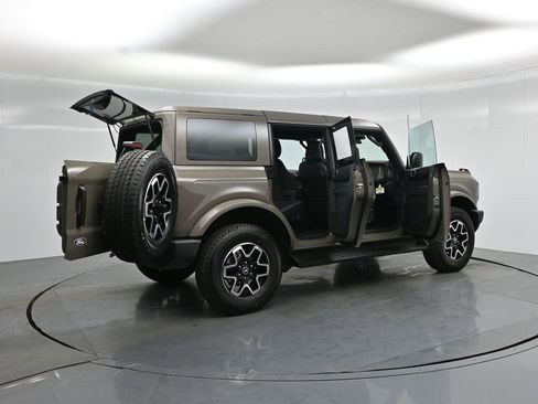 New 2026 Ford Bronco Outer Banks AWD/4WD image 5