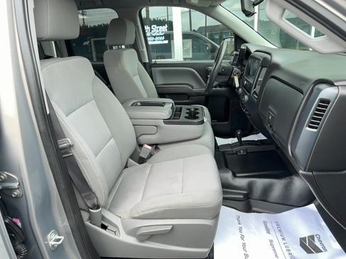 Used 2017 Chevrolet Silverado 1500 W/T w/ WT Convenience Package AWD/4WD image 18