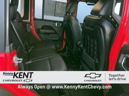 Used 2021 Jeep Wrangler Unlimited Rubicon image 16