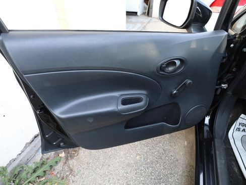Used 2015 Nissan Versa Note S Plus FWD image 13