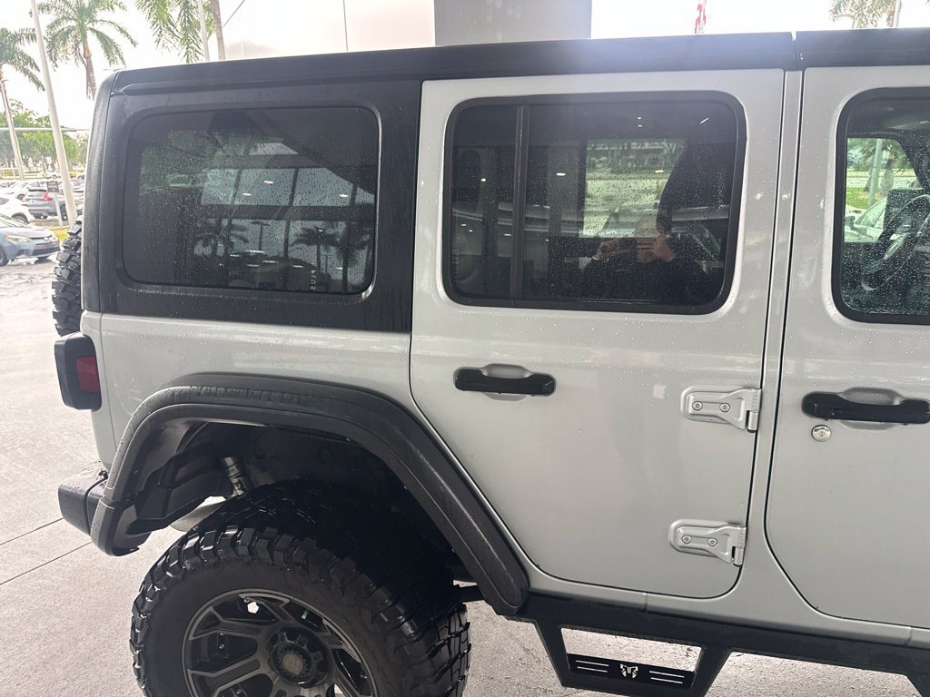 Used 2024 Jeep Wrangler Unlimited Sport AWD/4WD image 12