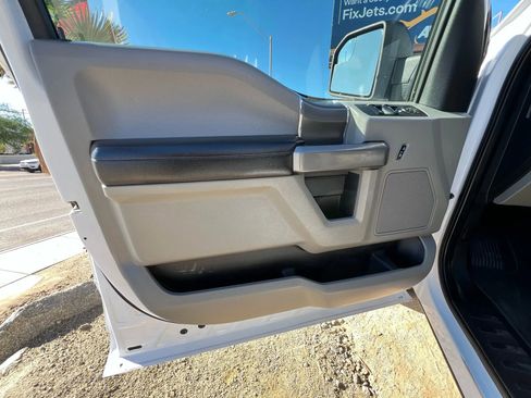 Used 2019 Ford F150 XLT w/ Equipment Group 302A Luxury AWD/4WD image 13