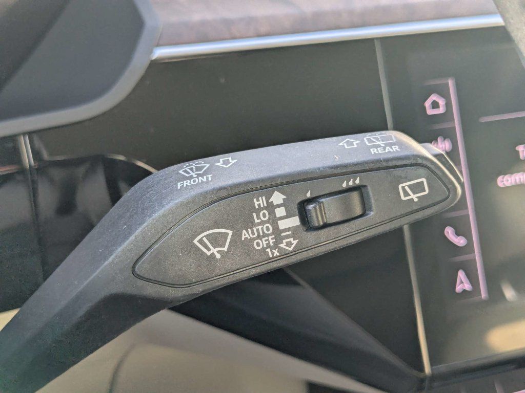Used 2019 Audi e-tron Premium Plus AWD/4WD image 35