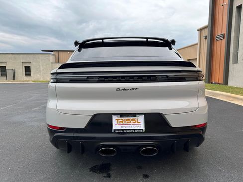 Used 2024 Porsche Cayenne Turbo GT AWD/4WD image 15