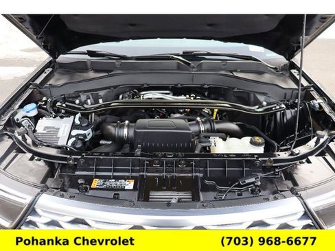 Used 2023 Ford Explorer Platinum w/ Technology Package image 33