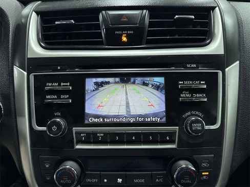 Used 2017 Nissan Altima 2.5 SV image 24