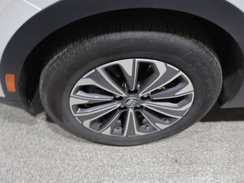 Used 2024 Buick Envision Preferred AWD/4WD image 8