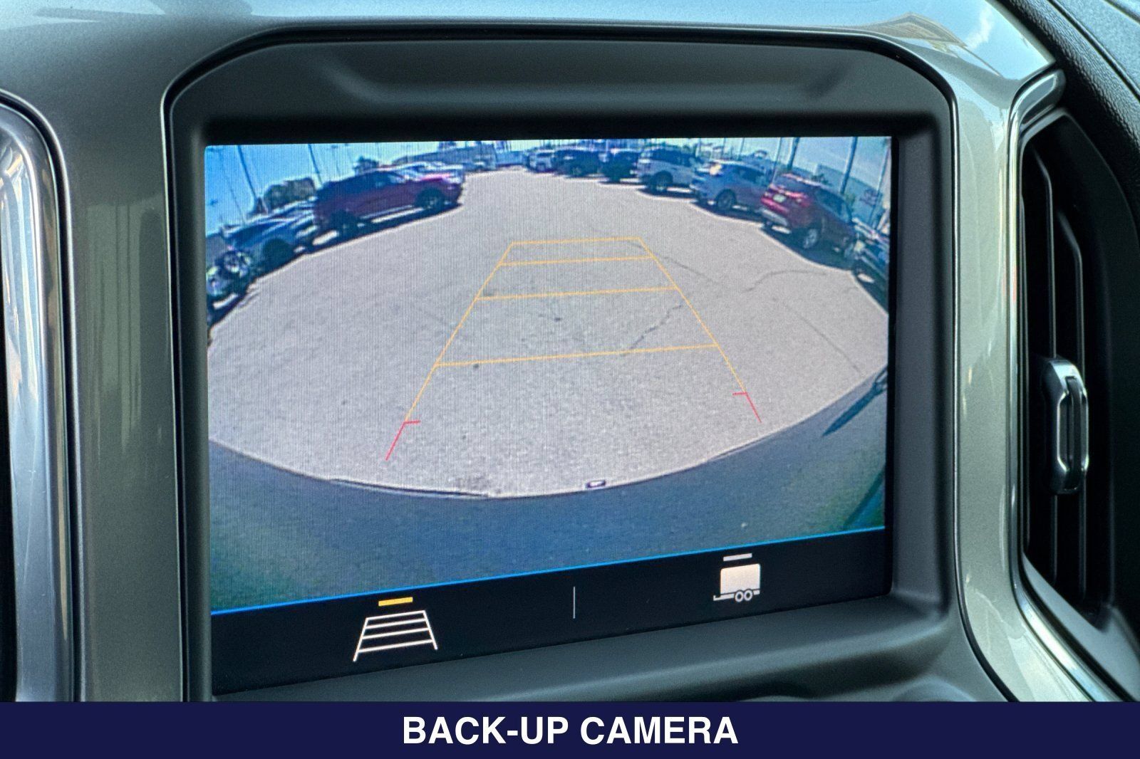 Used 2022 Chevrolet Silverado 1500 RST w/ Safety Package AWD/4WD image 19
