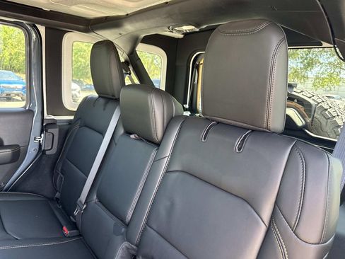 Used 2024 Jeep Wrangler Unlimited Rubicon 392 AWD/4WD image 14