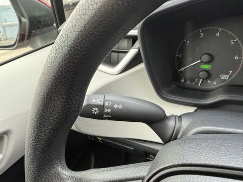 Used 2025 Toyota Corolla Hybrid Sedan image 39