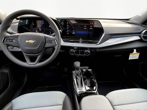 New 2026 Chevrolet Trax LT image 6